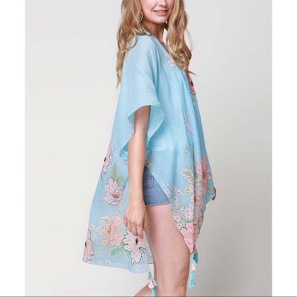 SALE Camellia Floral Kimono - Picture 5 of 8
